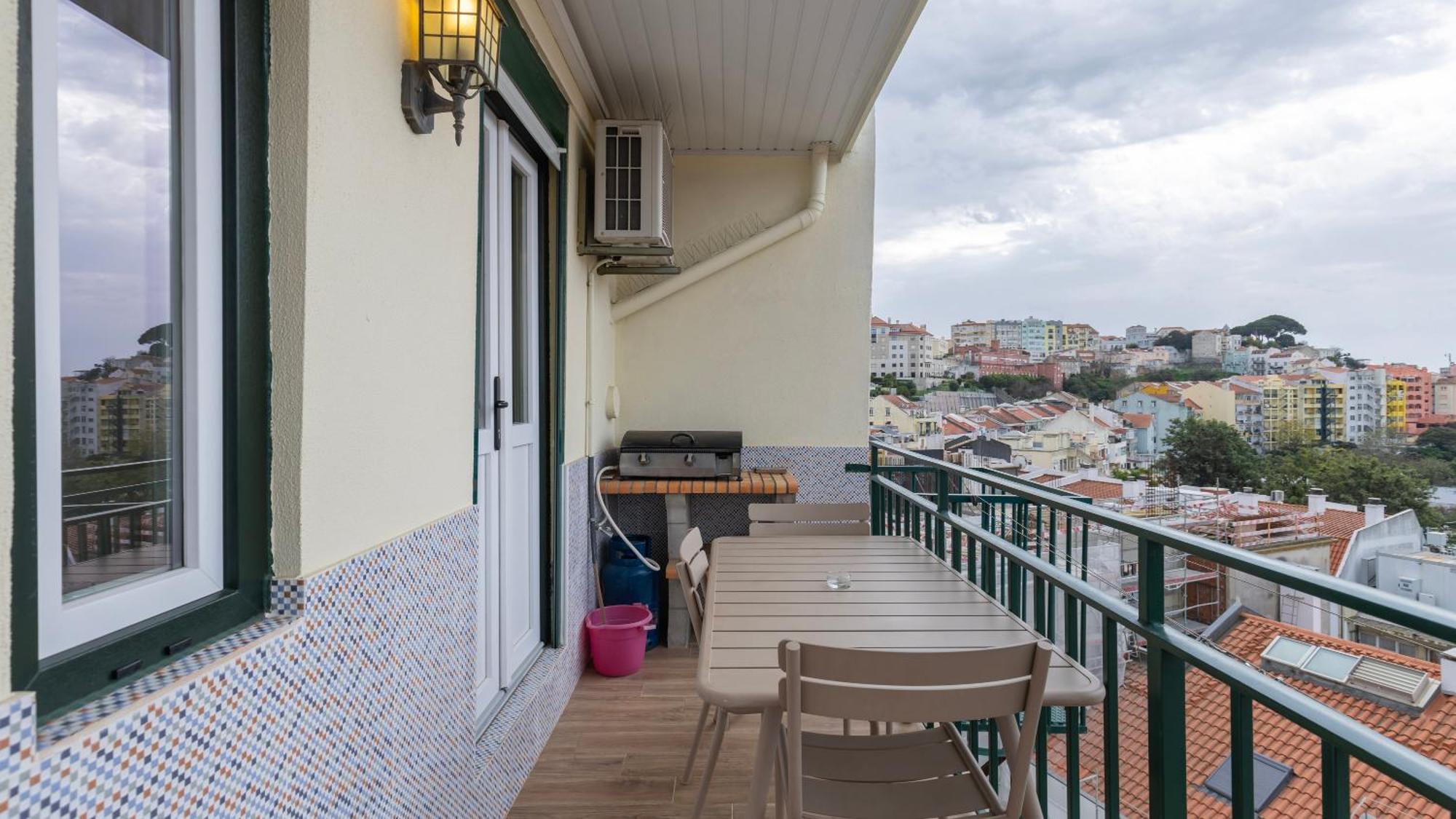 Amazing View Apartment By Lovelystay Lisboa Extérieur photo